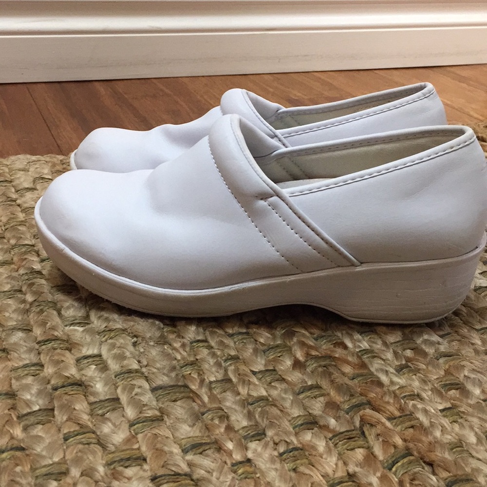 SafeTstep Comfort Shoe White Professional 7.5